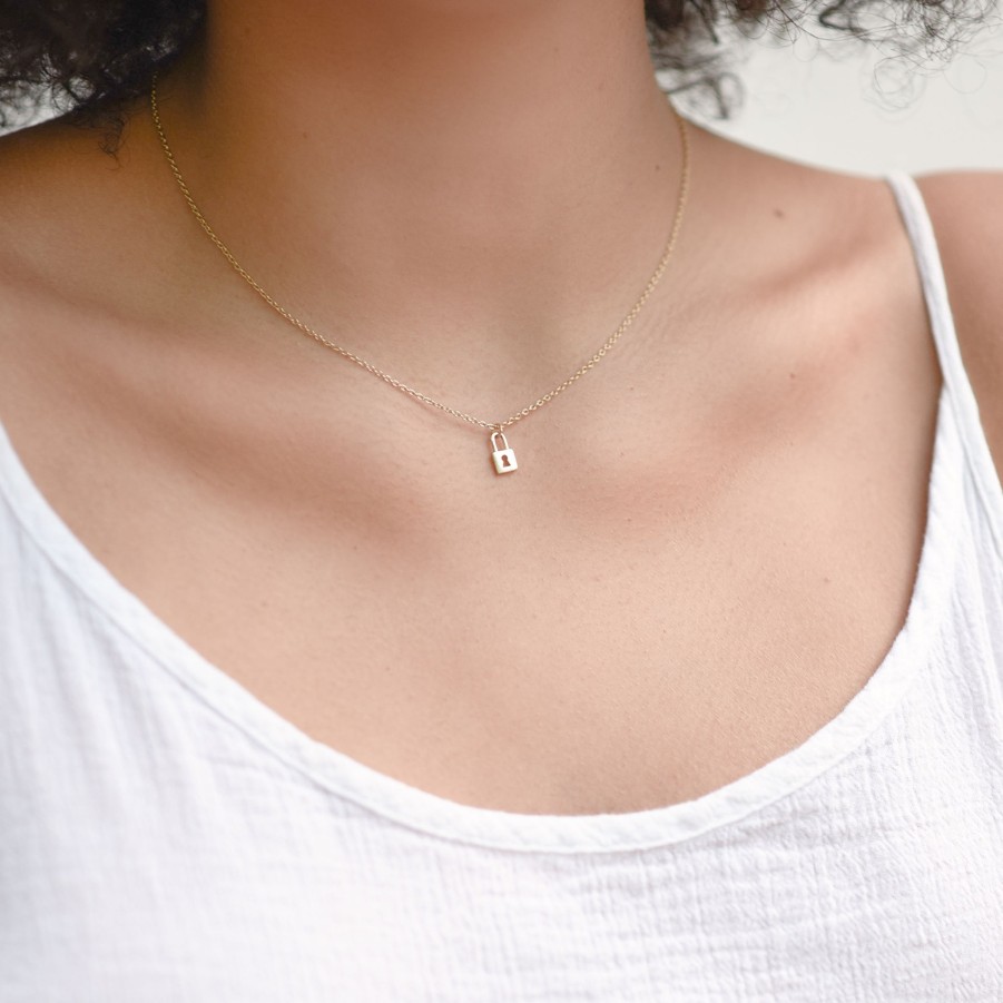 Necklaces Yiwu | Tiny Lock Charm Necklace